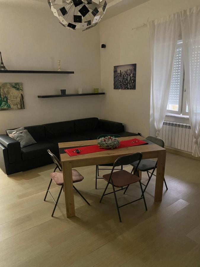 شقة Casa Vacanza Pucchiell نابولي المظهر الخارجي الصورة